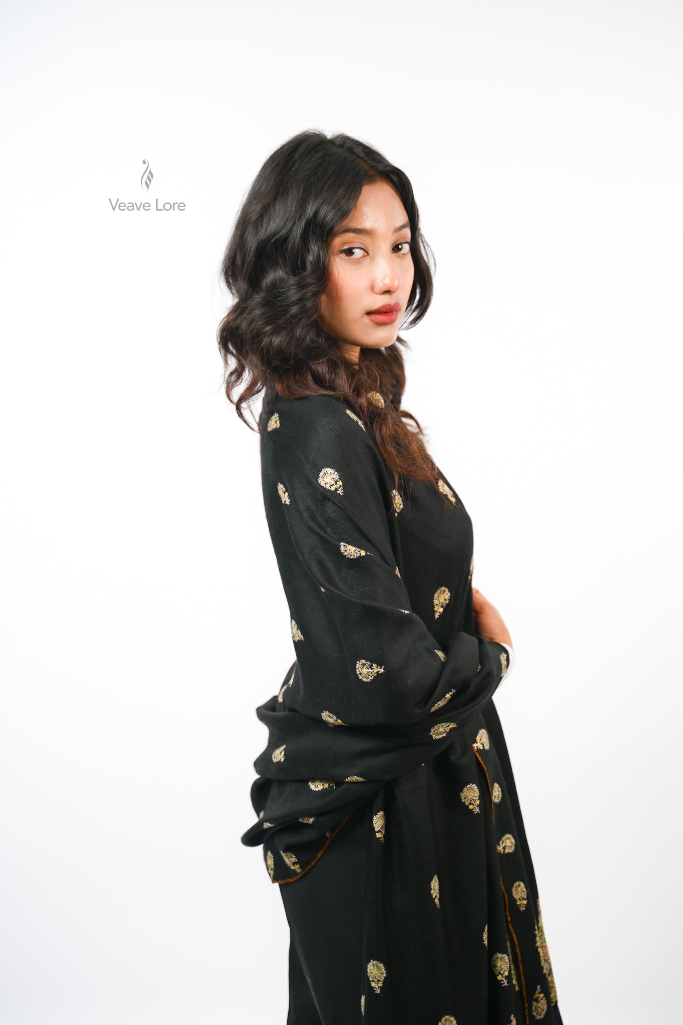 Mehfil Onyx Oversized Pashmina Shawl