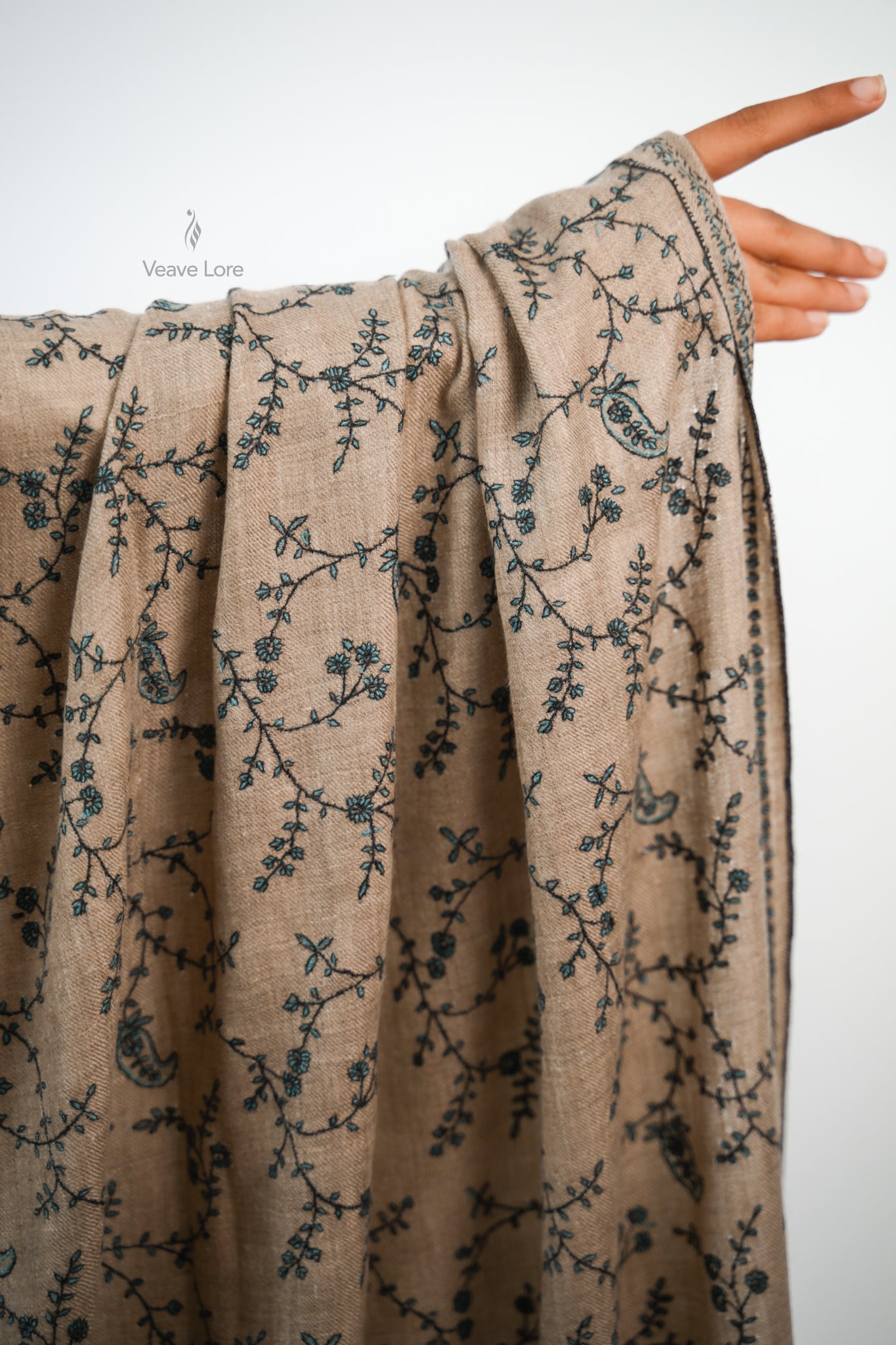 Sahra Grand Oversized Pashmina Shawl
