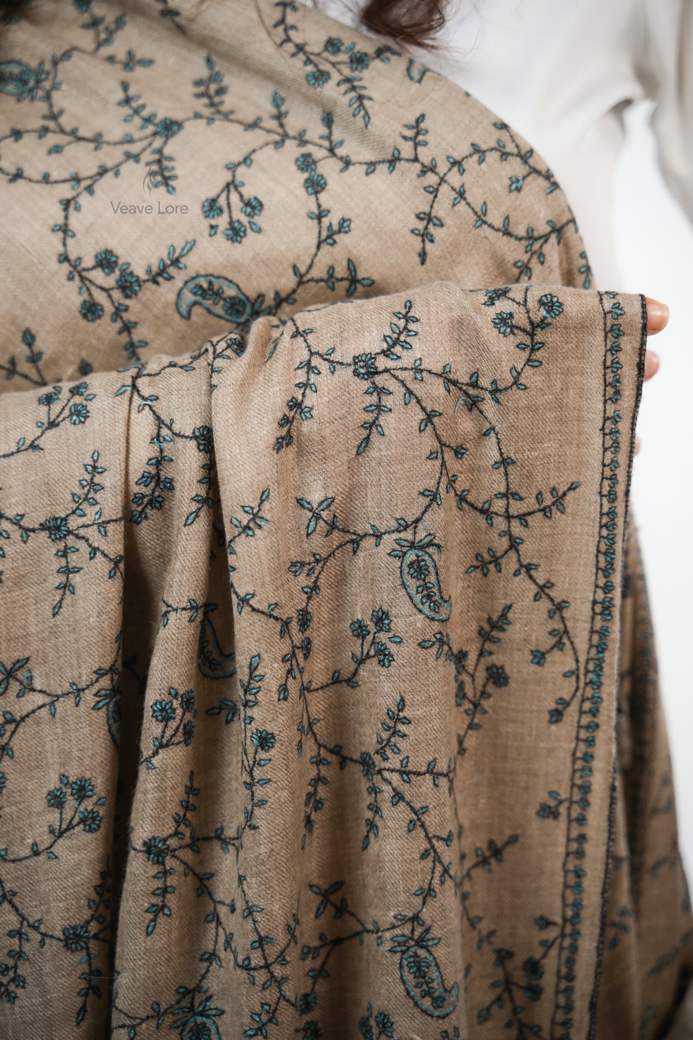 Sahra Grand Oversized Pashmina Shawl