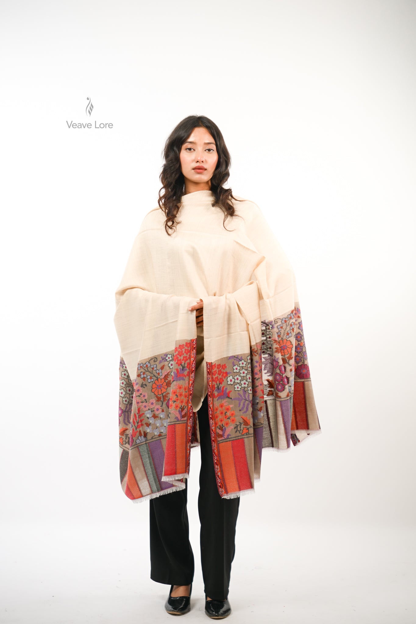 Nargis Kani Palledar Shawl