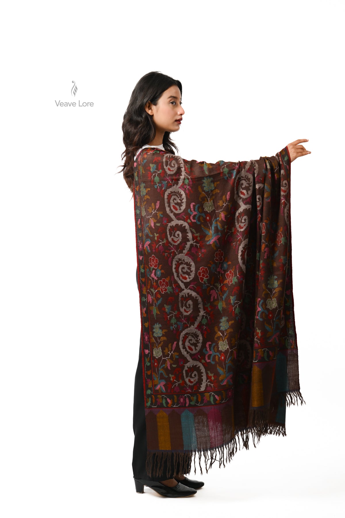 The Rose Scroll Kani Pashmina Shawl