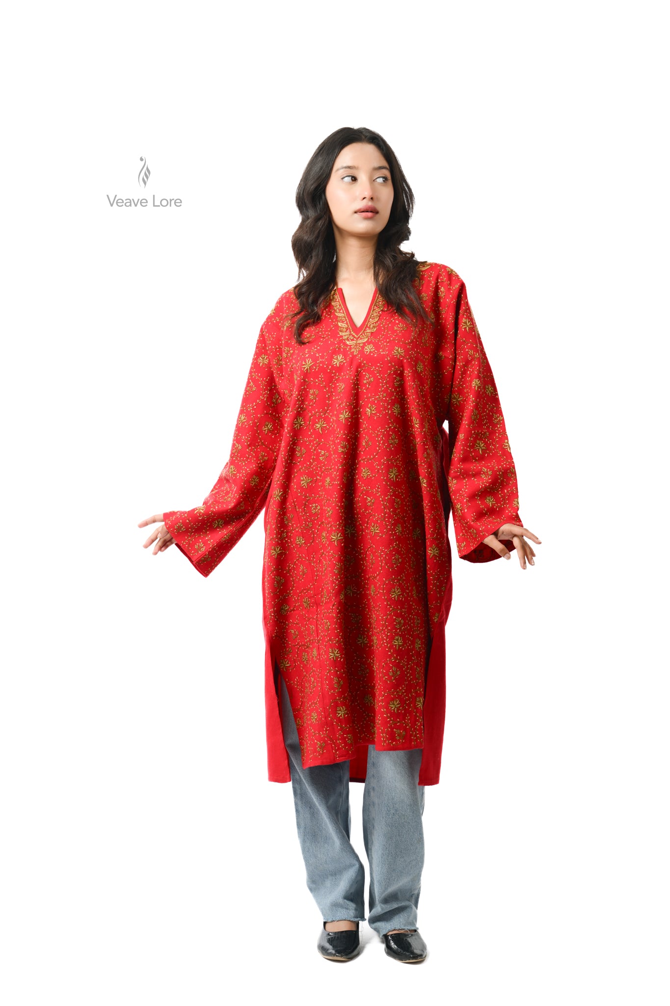 Zarrin Meadow Pheran